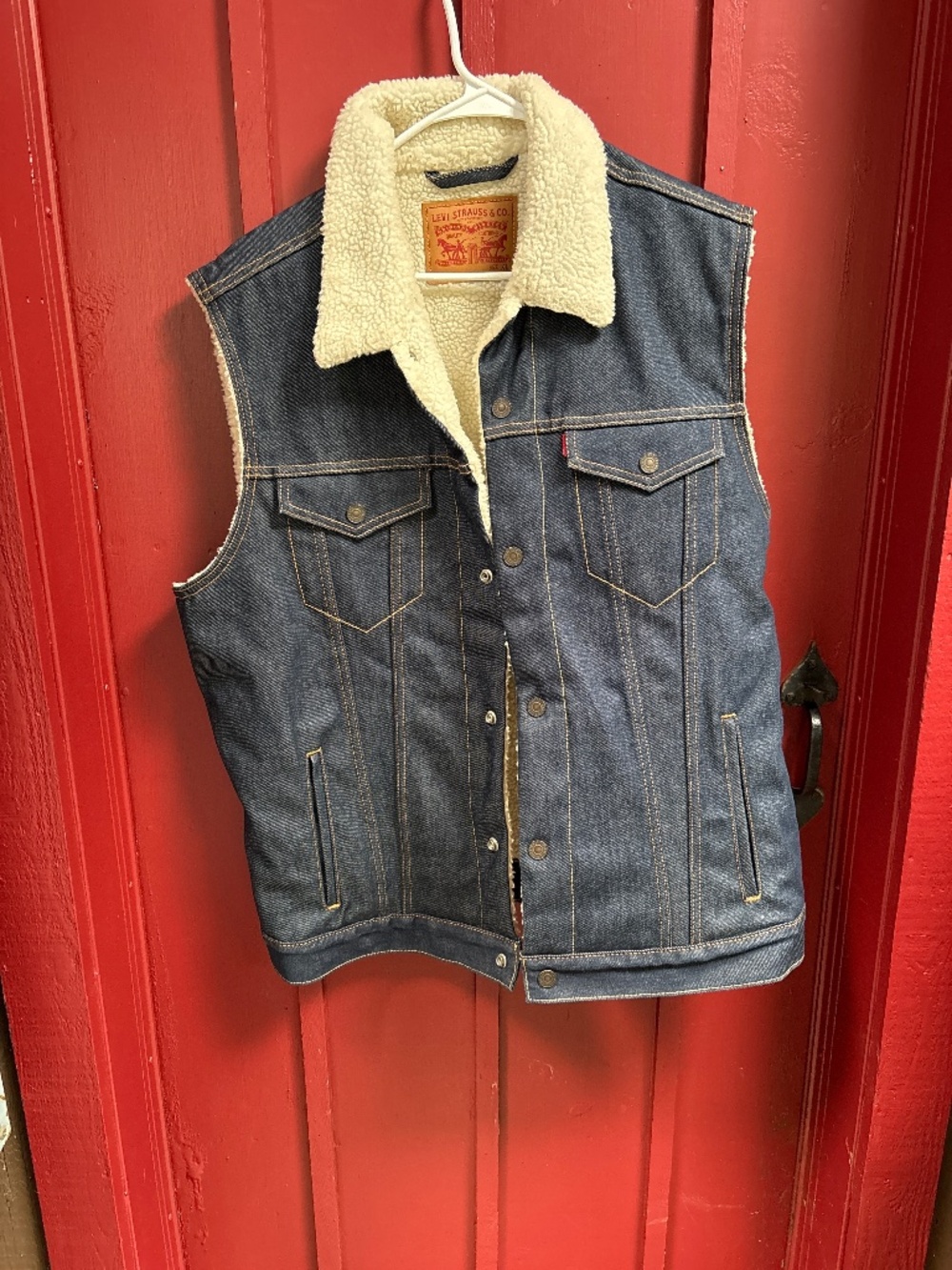 Levi Strauss & Co Sherpa lined denim vest, men’s  XL, like new